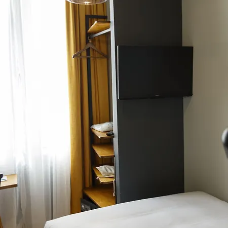 Edgar & Achille 3* Paris
