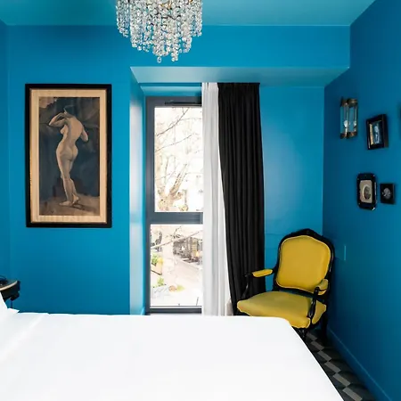 Edgar & Achille Hotel 3*