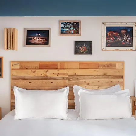 Edgar & Achille 3* Paris