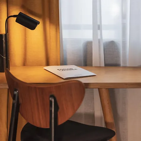 Edgar & Achille Hotel