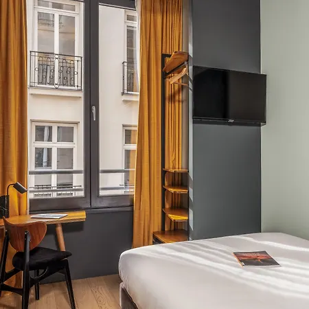 Edgar & Achille Hotel 3*