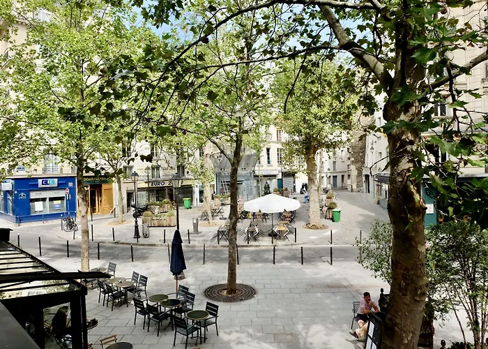 Edgar & Achille Szálloda