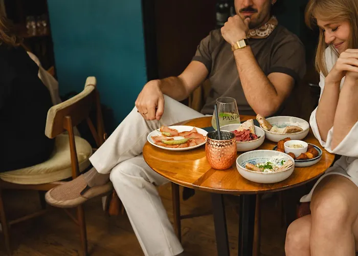 Edgar & Achille Hotel