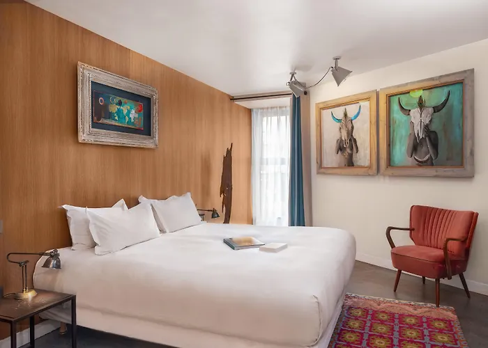 Edgar & Achille Hotel